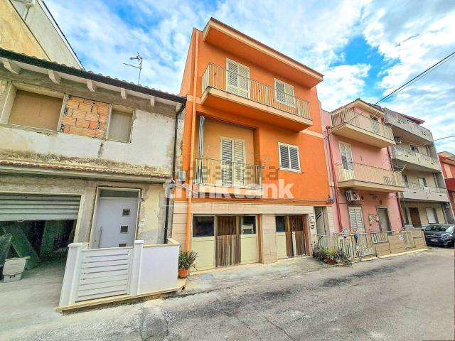 Casa in vendita a Pozzallo, Ragusa