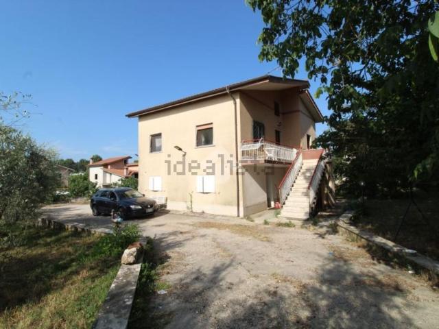 Casa in vendita a Scandriglia, Rieti