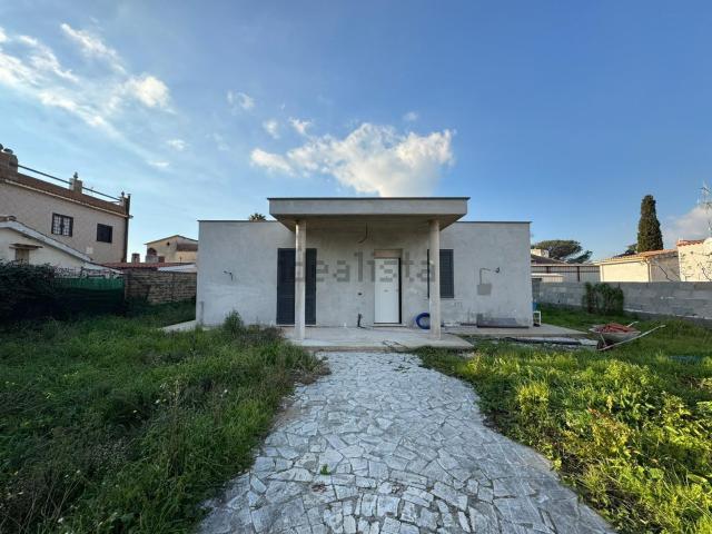 Casa in vendita a Aprilia, Lazio