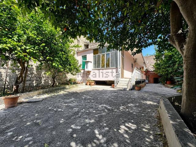 Casa in vendita a Curti, Campania