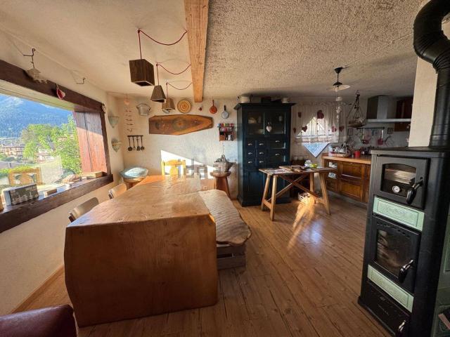 Casa in vendita a Songavazzo, Lombardia