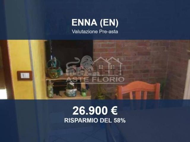 Casa in vendita a Valverde, Enna