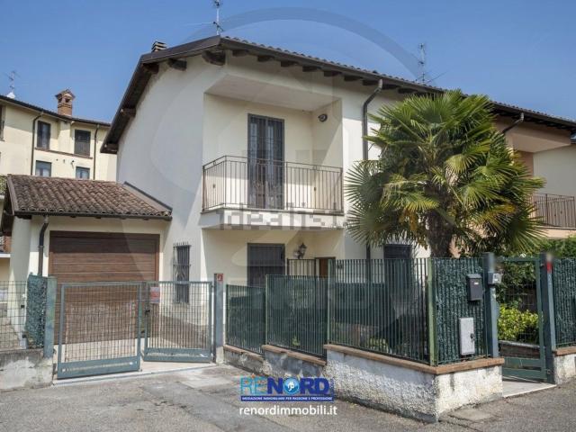 Casa in vendita a Gerenzago, Lombardia