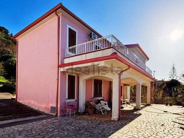 Casa in vendita a Torrevecchia, Calabria