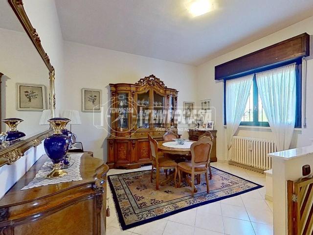 Casa in vendita a Moncucco, Brugherio