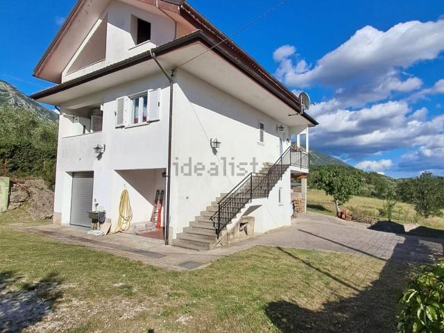 Casa in vendita a Valva, Campania