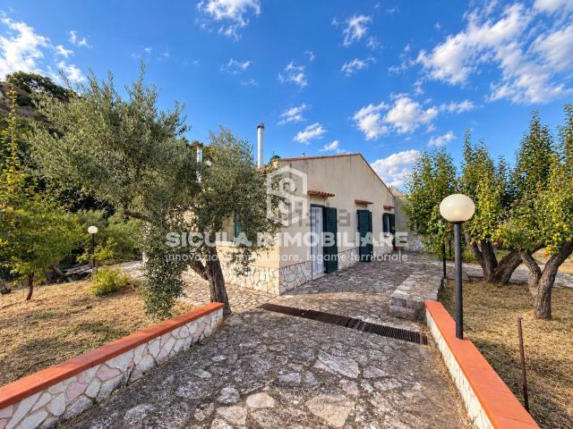 Casa in vendita a Pignaro, Mezzojuso