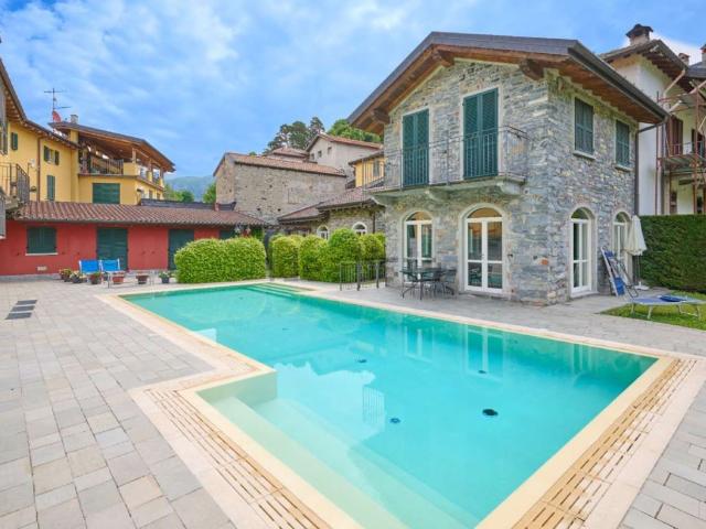Casa in vendita a Bellagio, Lombardia