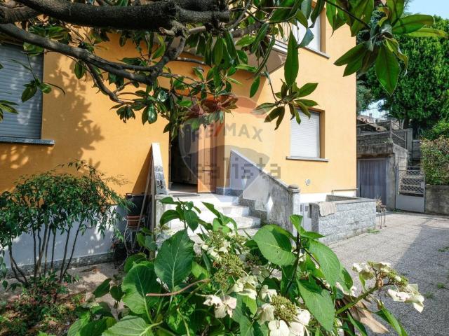 Casa in vendita a Brembate, Lombardia