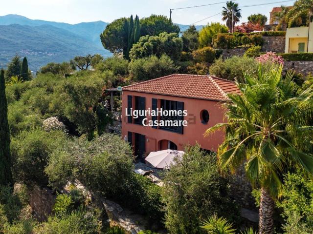 Casa in vendita a Dolcedo, Liguria
