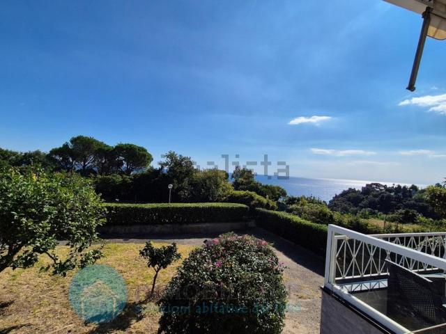 Casa in vendita a San Giacomo, Varazze