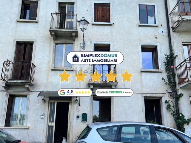 Casa in vendita a Contrada Massignani, Valdagno