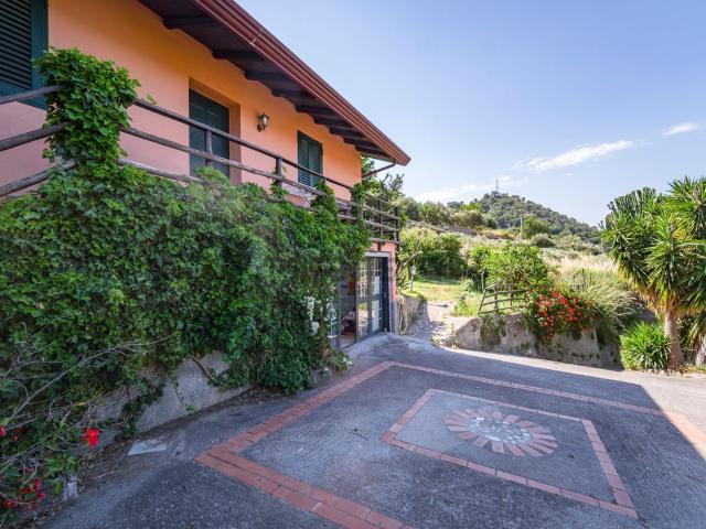 Casa in vendita a Gaggi, Sicilia