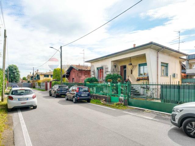 Casa in vendita a Cerro Maggiore, Milano
