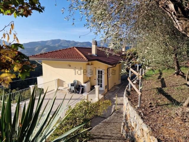 Casa in vendita a Carrara, Toscana