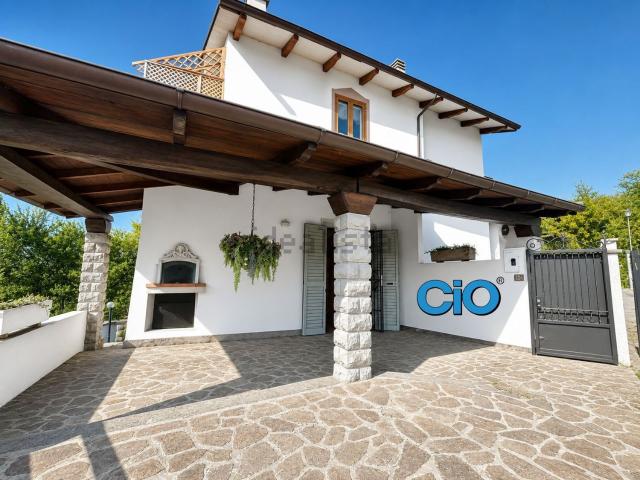 Casa in vendita a Unione dell'Alto Reno, Camugnano