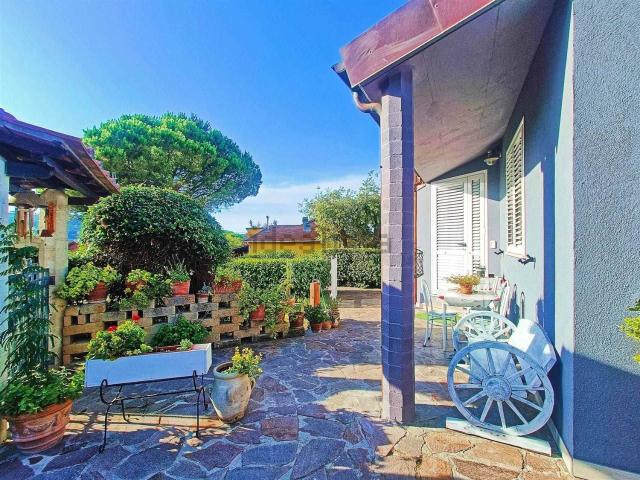 Casa in vendita a Le Conche, Castellina Marittima