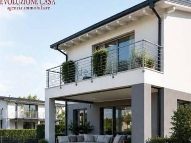 Casa in vendita a Lucinico / Ločnik / Luzinìs, Gorizia