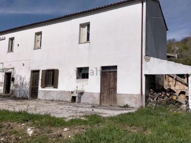 Casa in vendita a Traino, Villa Celiera