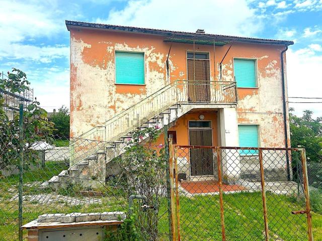 Casa in vendita a Campli, Abruzzo