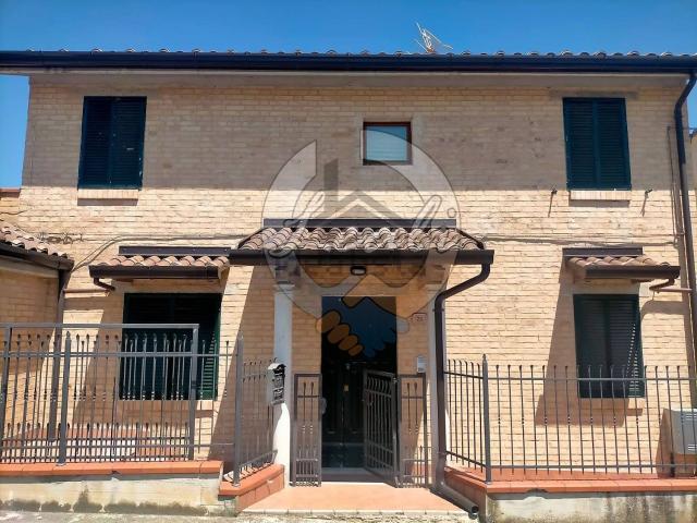 Casa in vendita a Marche, Macerata
