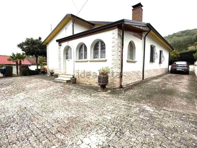 Casa in vendita a Teora, Campania