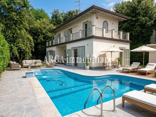 Casa in vendita a Marina di Pietrasanta, Pietrasanta