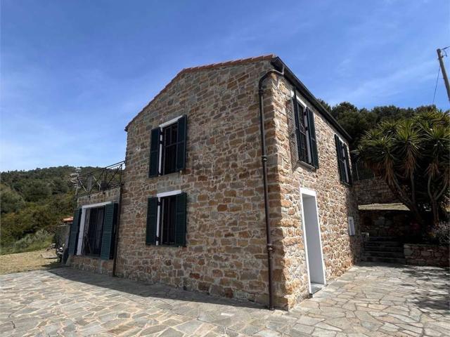 Casa in vendita a Vallebona, Liguria