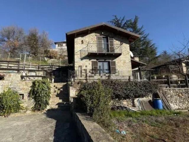 Casa in vendita a Cairo Montenotte, Liguria