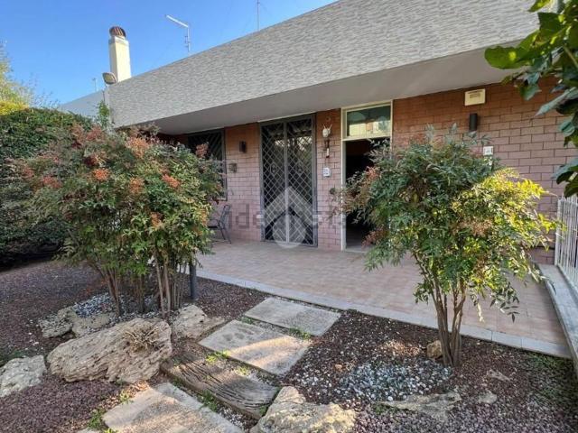 Casa in vendita a Puglia, Bari