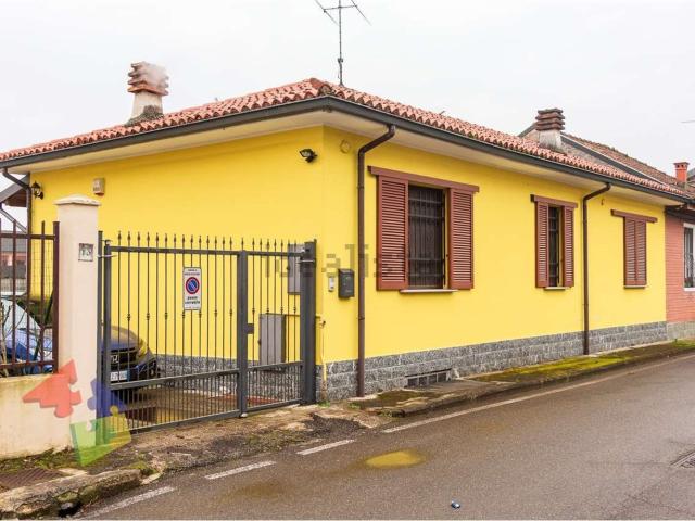 Casa in vendita a Motta Visconti, Lombardia