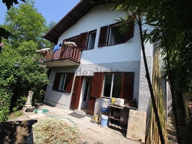 Casa in vendita a Sant'omobono Imagna, Lombardia