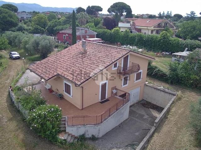Casa in vendita a Zagarolo, Roma Capitale