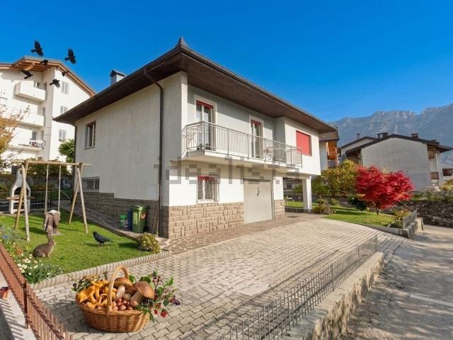 Casa in vendita a Comunità Alta Valsugana e Bersntol, Levico Terme