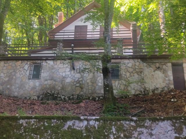 Casa in vendita a Serrone, Lazio