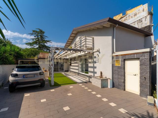 Casa in vendita a San Giovanni Galermo-Trappeto-Cibali, Catania
