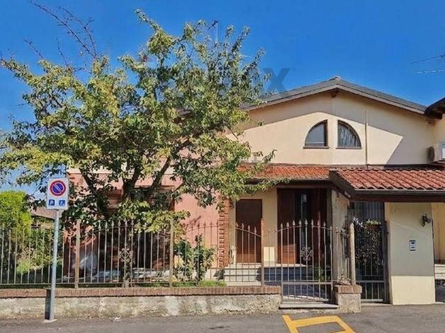 Casa in vendita a Giovenzano, Vellezzo Bellini