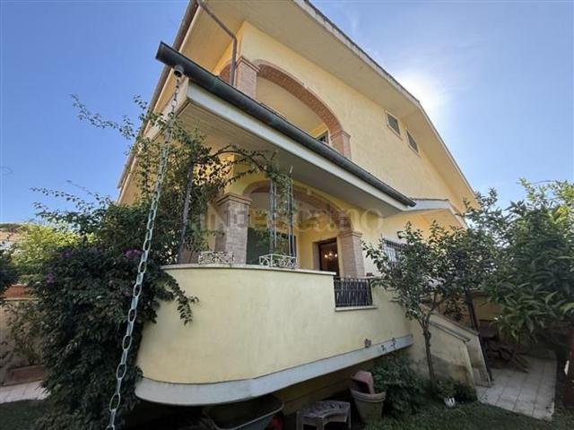 Casa in vendita a Fregene, Roma Capitale