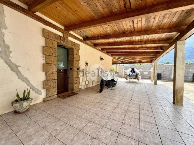 Casa in vendita a Piraineto, Carini