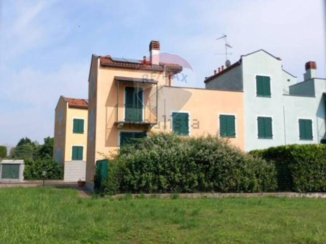 Casa in vendita a Piemonte, Novara