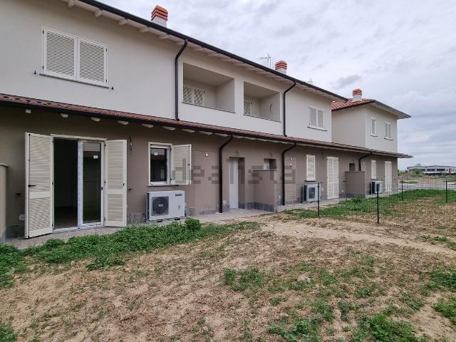 Casa in vendita a Vellezzo Bellini, Lombardia