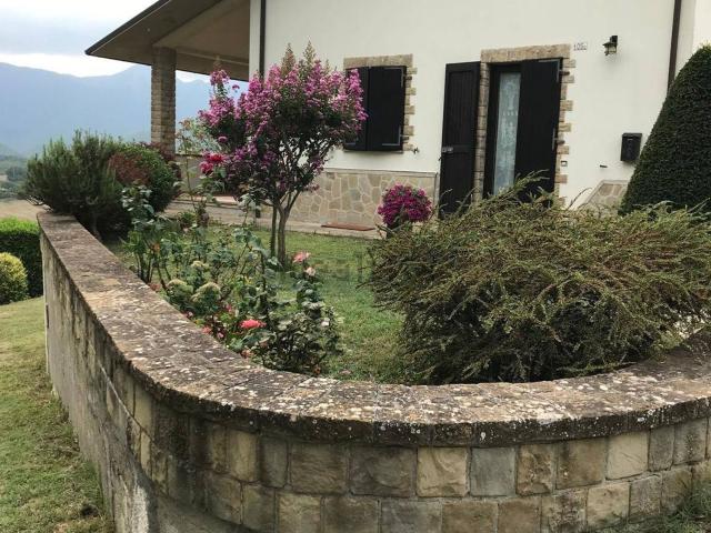Casa in vendita a Colle Bigo, Marche