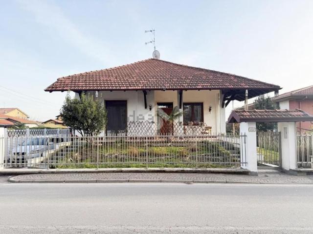 Casa in vendita a Cislago, Lombardia