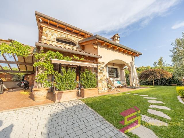 Casa in vendita a Roma Capitale, Lazio