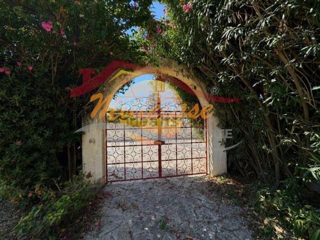 Casa in vendita a Fontane Bianche, Siracusa