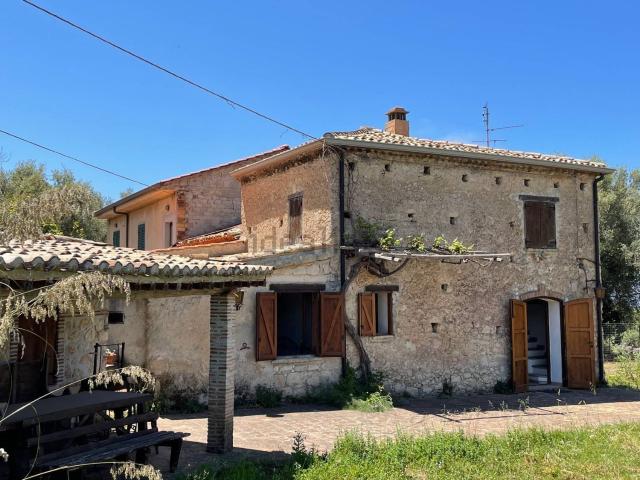 Casa in vendita a Calabria, Vibo Valentia