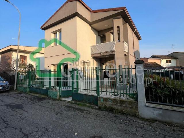 Casa in vendita a Fombio, Lombardia
