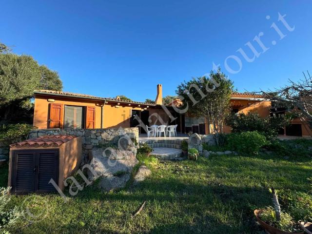 Casa in vendita a Villaggio Piras, La Maddalena