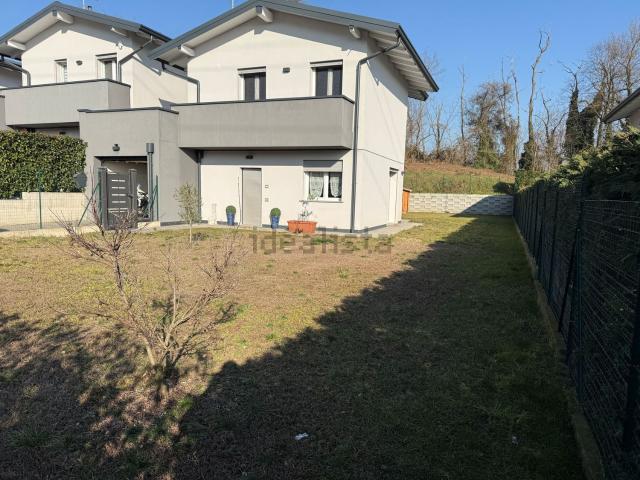 Casa in vendita a Casnate, Casnate
