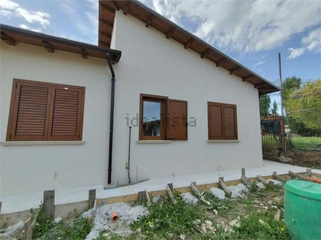 Casa in vendita a Genzano, L'Aquila